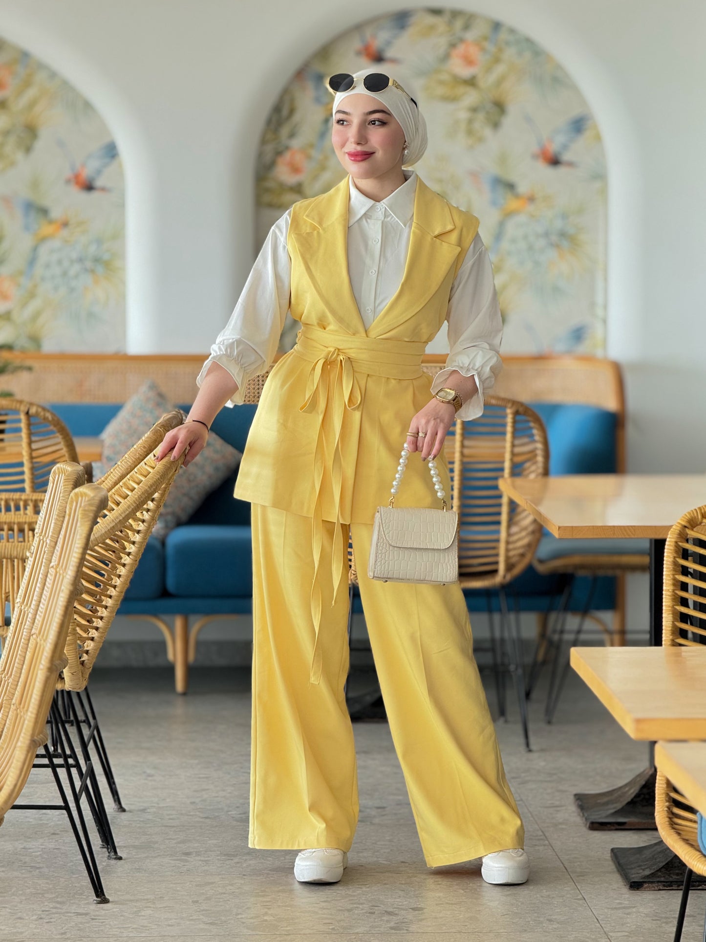 Set Gilet + pantalon avec ceinture jaune