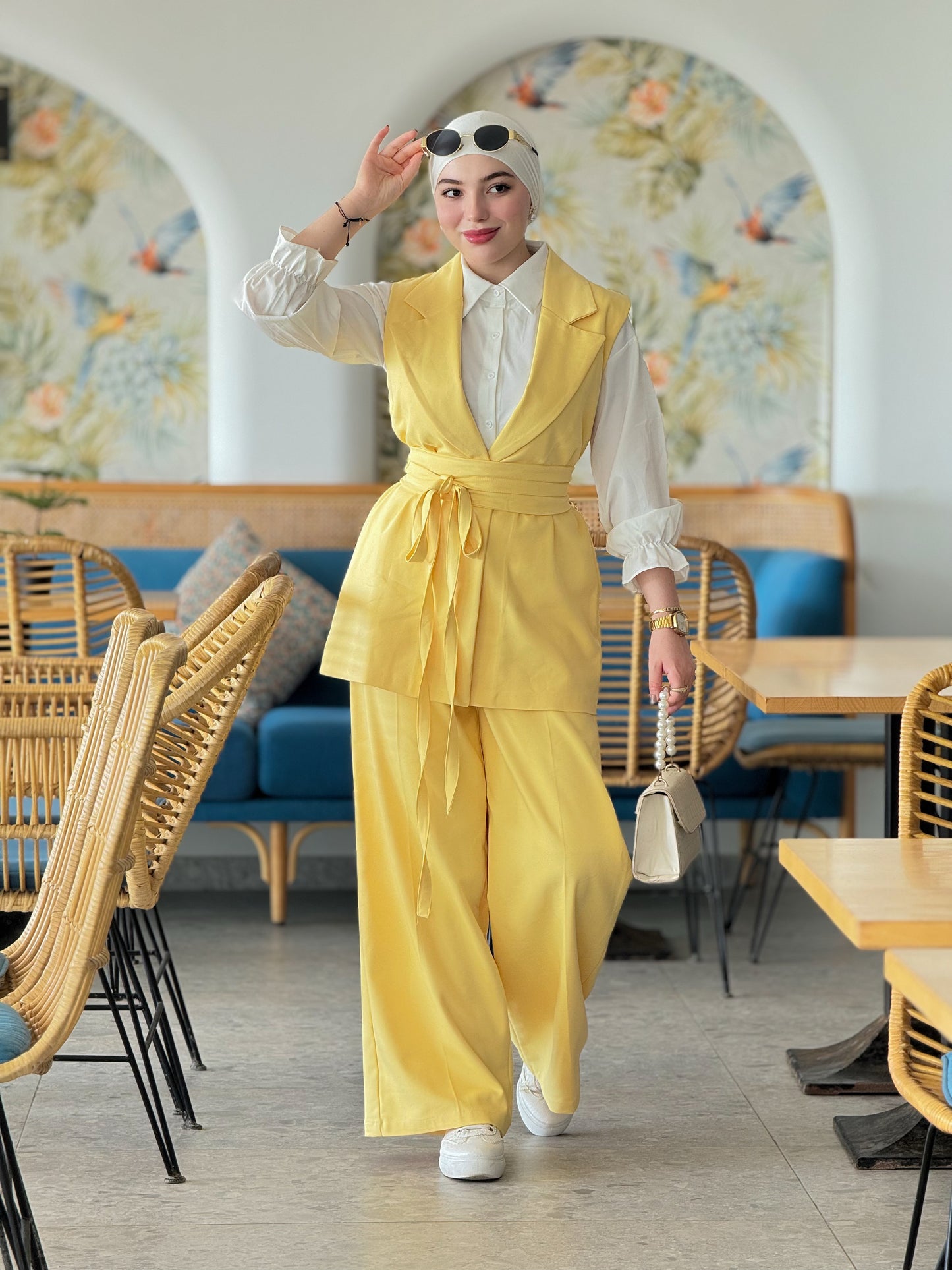 Set Gilet + pantalon avec ceinture jaune