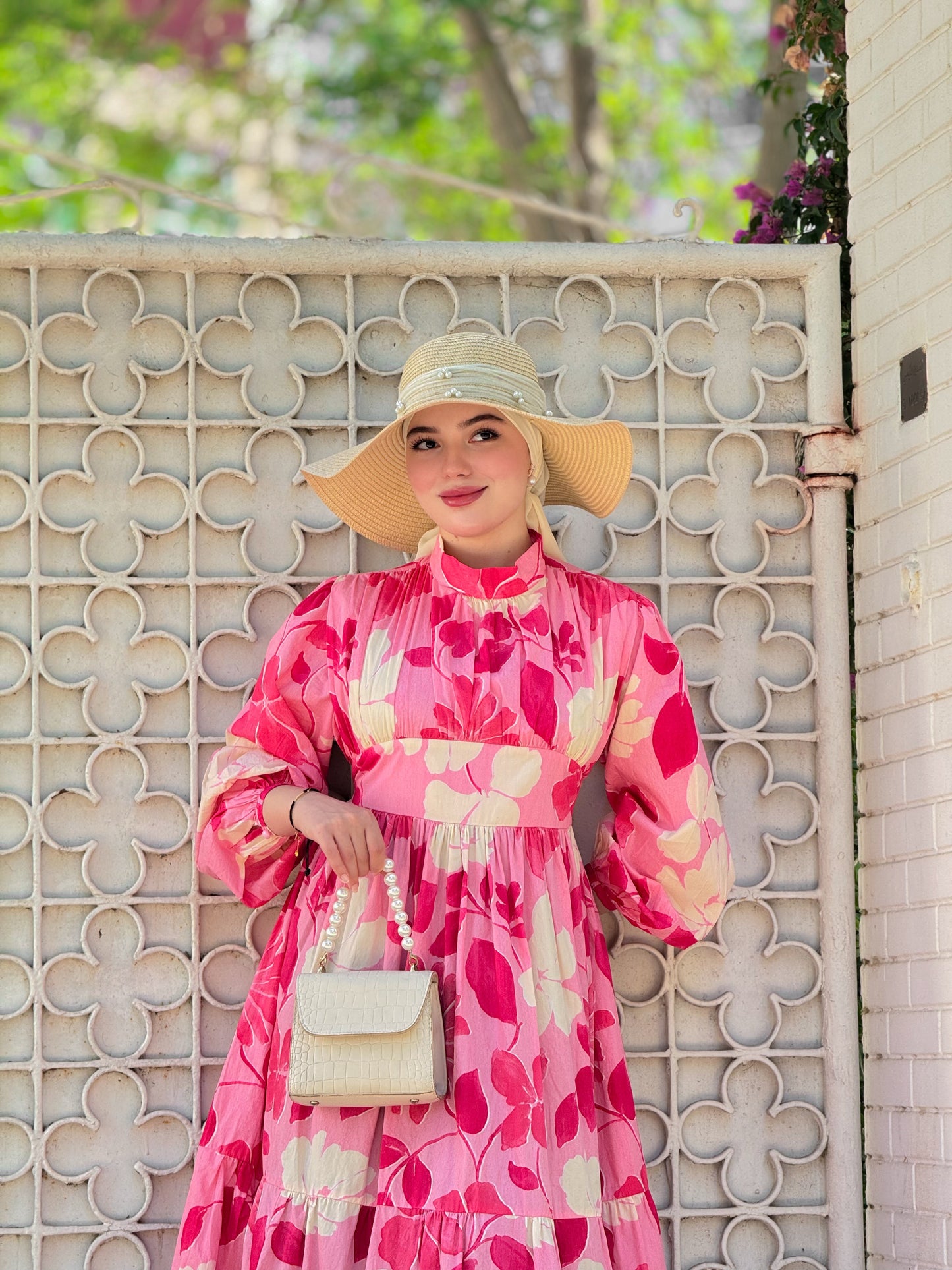 Tulips rose robe florale coupe féminine